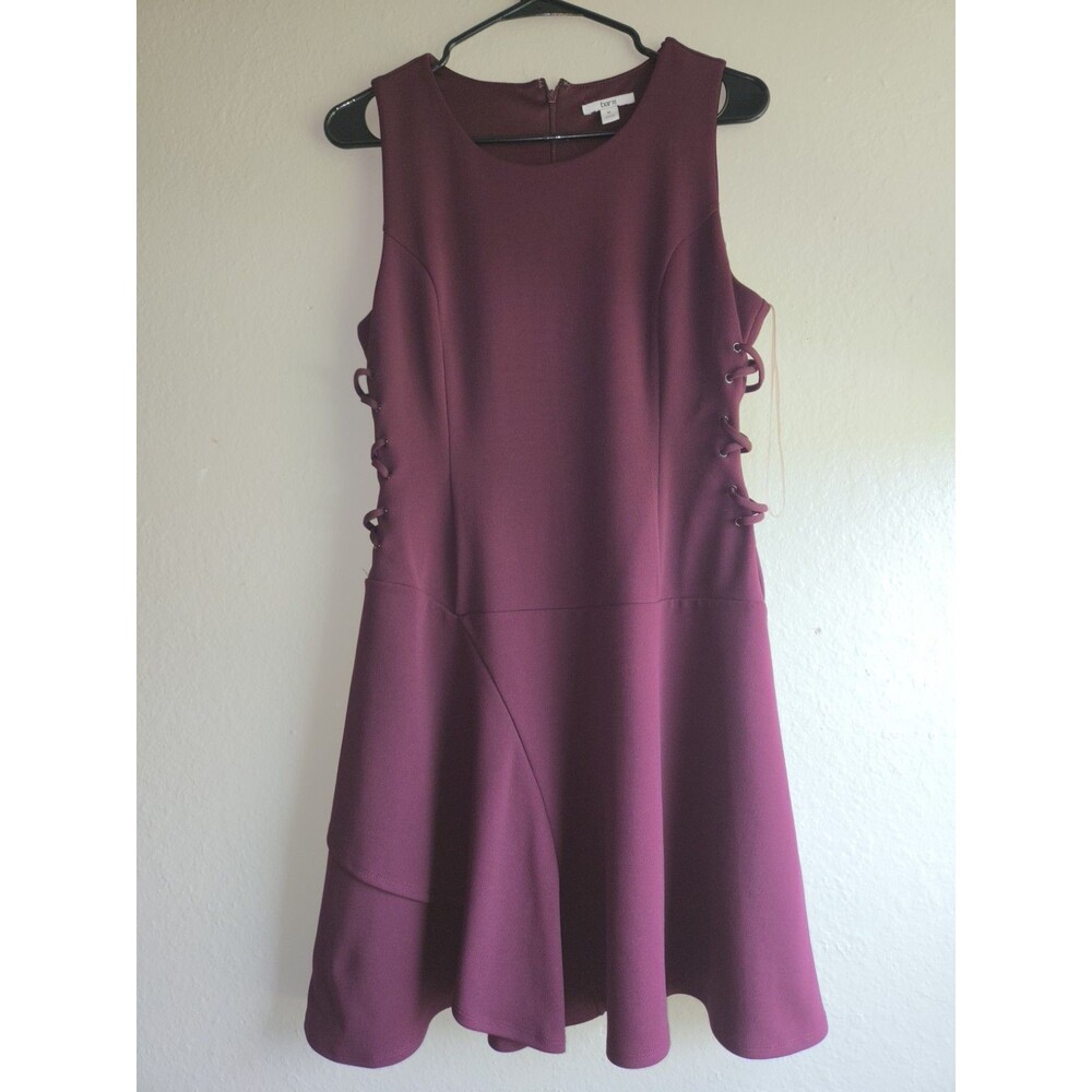 Bar III Burgundy Lace-Up Side Sleeveless Dress Size M - Fit & Flare Asymmetrical